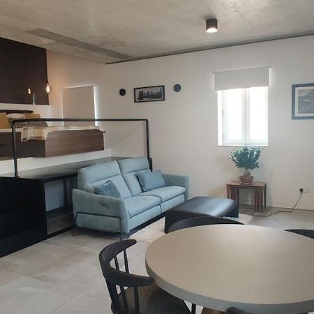 No 60, 3Rd Floor, Centrally Located, Fully Equipped Studio Apt Il-Furjana Luaran gambar