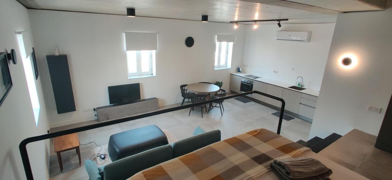 No 60, 3Rd Floor, Centrally Located, Fully Equipped Studio Apt Il-Furjana Luaran gambar